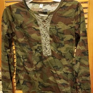 Camo top